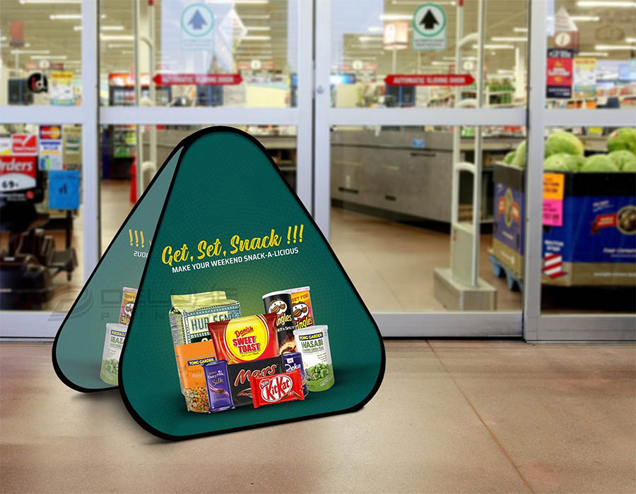 Triangle Pop out banner Lahore