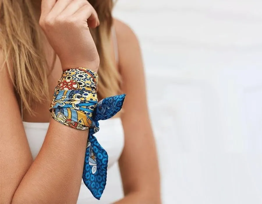  Wristband Twill Scarf Lahore